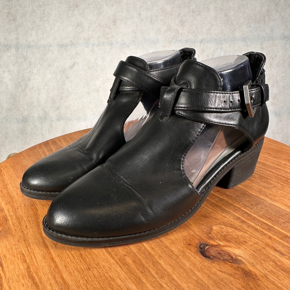 White Mountain Cutout Ankle Boots Womens 7 Black Good Buckle Block Heel Booties